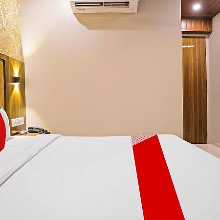 Super Hotel O Homestay Andheri East Bombaj Zewnętrze zdjęcie
