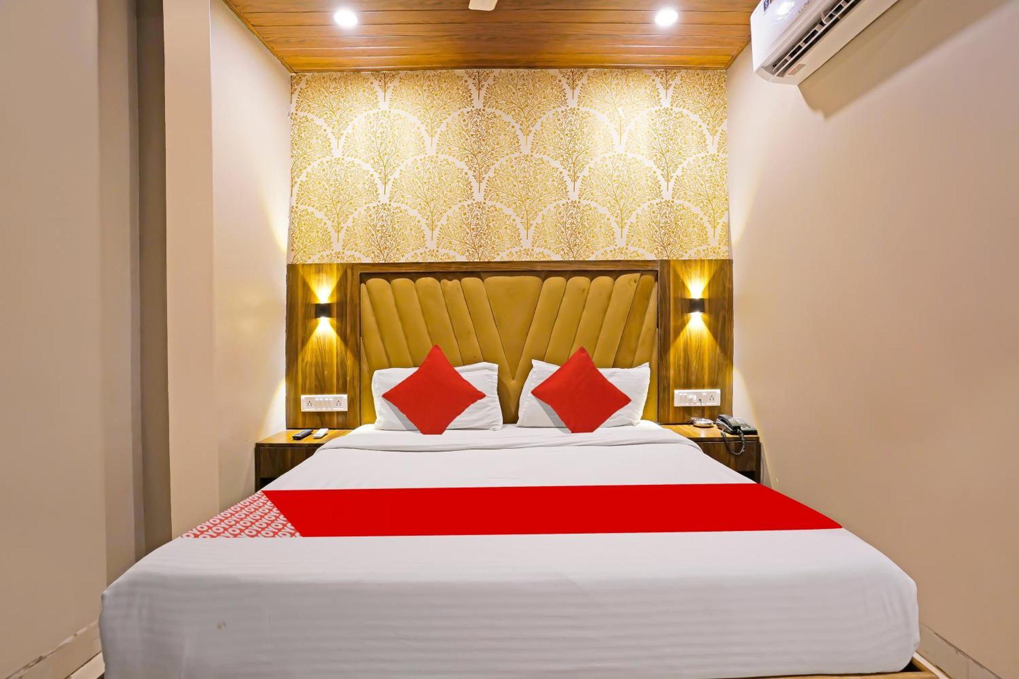 Super Hotel O Homestay Andheri East Bombaj Zewnętrze zdjęcie
