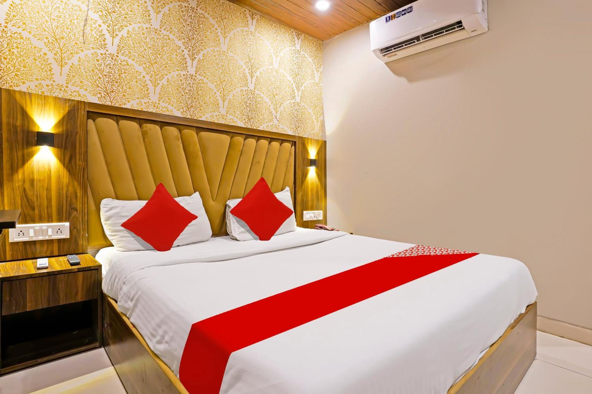 Super Hotel O Homestay Andheri East Bombaj Zewnętrze zdjęcie